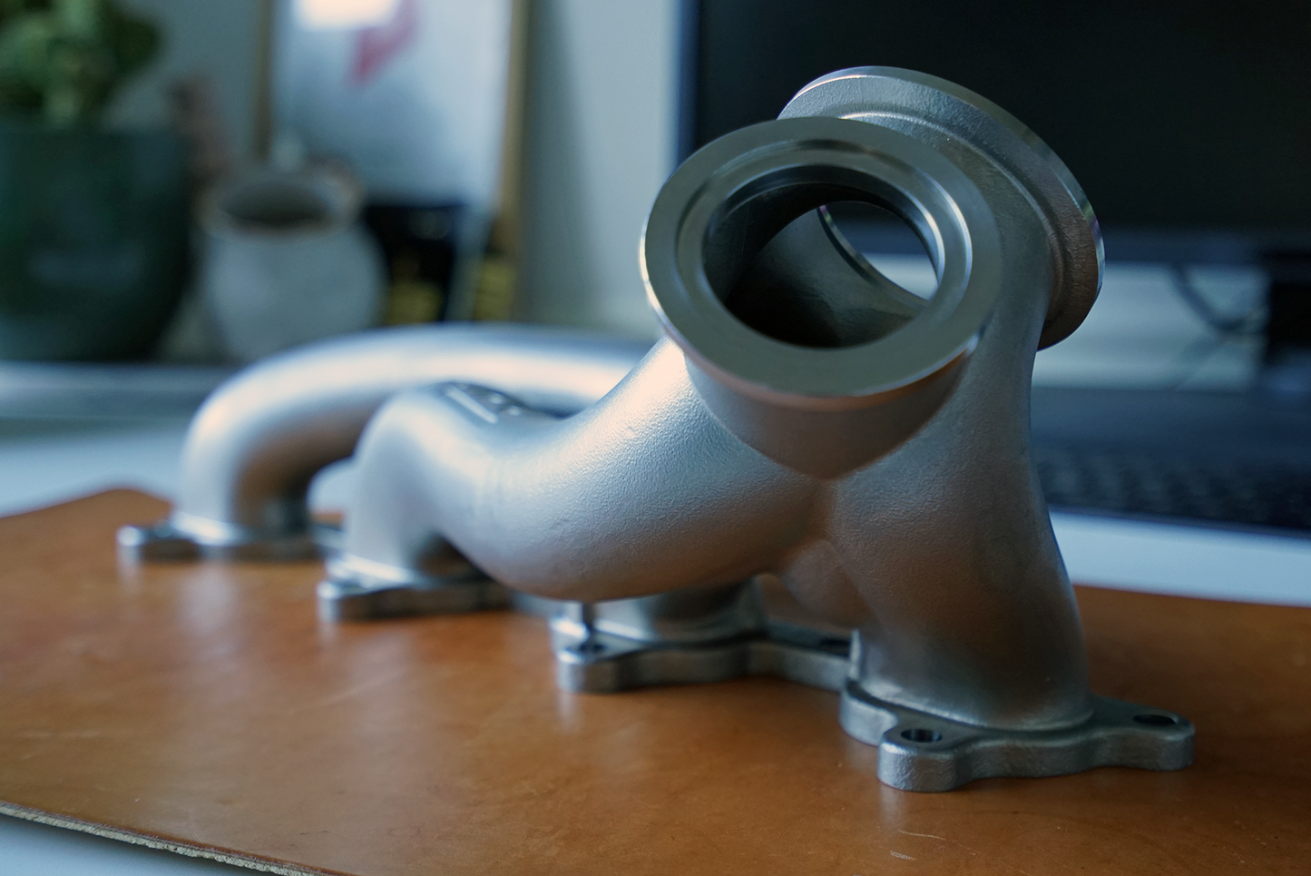 Volvo B234F 16-valve cast turbo exhaust manifold. 347 Stainless steel Vband Turbosmart Wastegate WG45 45mm